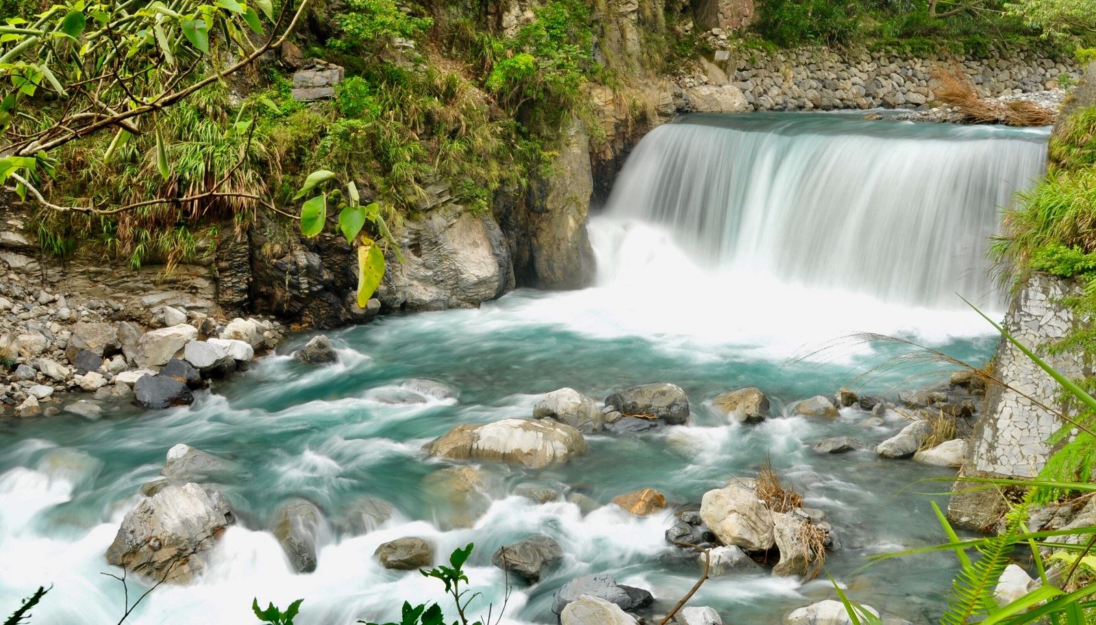 八仙山國家森林遊樂區瀑布