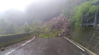 大雪山林道落石崩塌