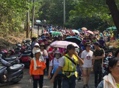 數百位在地居民參與保安林健行活動