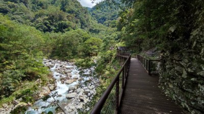 天籟步道舒適平坦