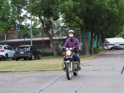 實地騎乘循環檔機車測驗