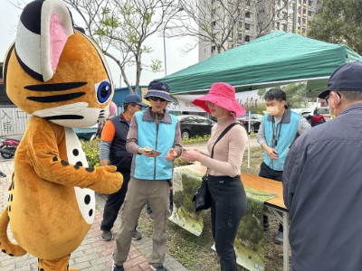 現場還有臺中分署的石虎大使一起進行人與野生動物和諧宣導1