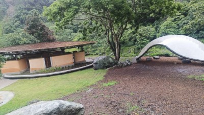 八仙山國家森林遊樂區「浮竹軒」公廁及「竹泊」觀景平台