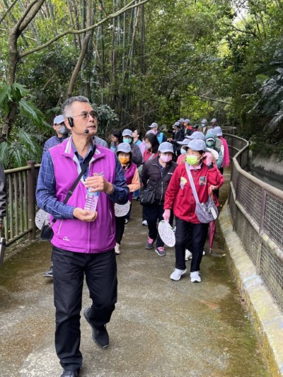 南眉文化促進會理事長親自導覽電火圳步道走讀生態(2)